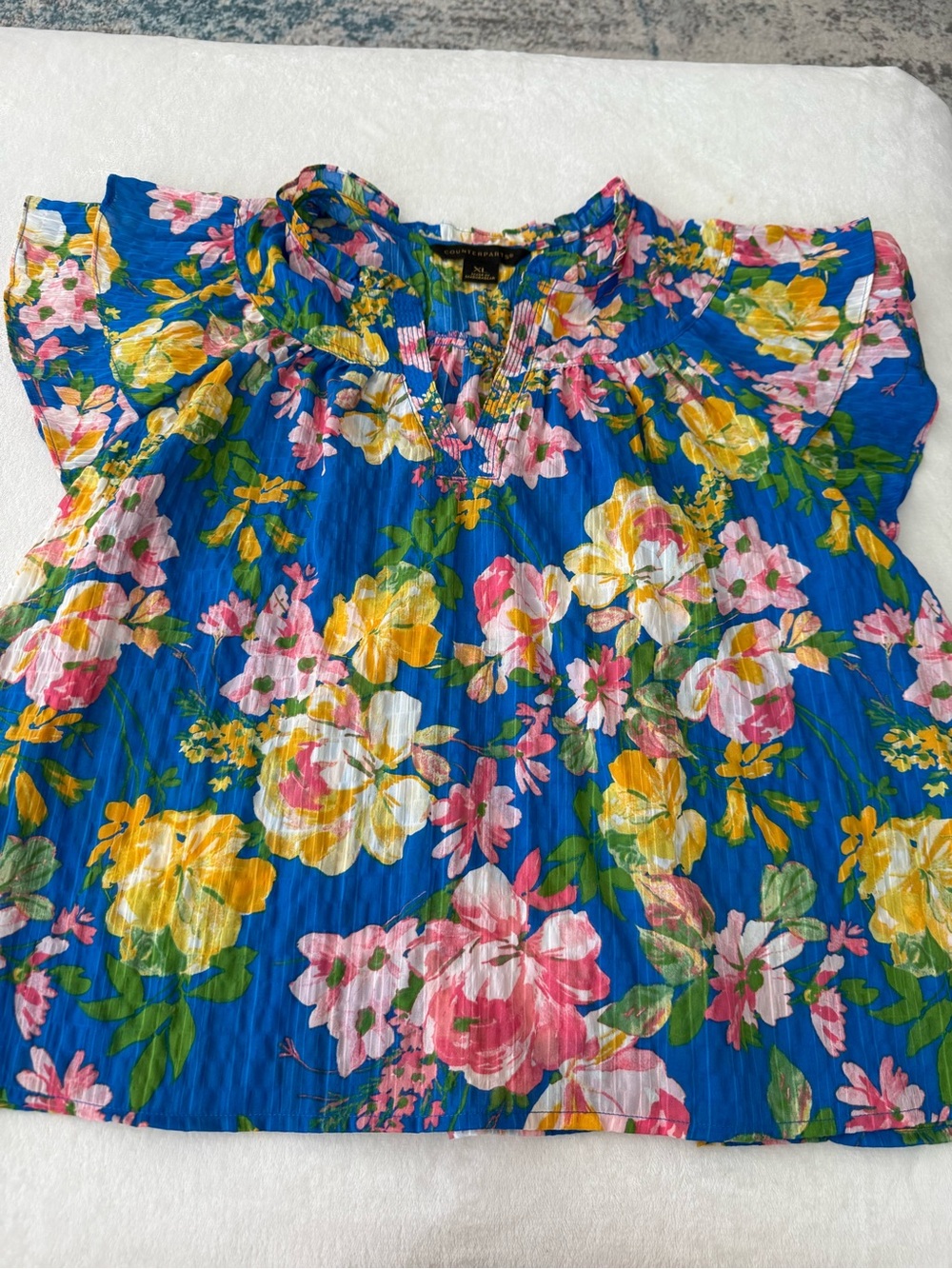 Counterparts Blue Floral Print Blouse with Flutter Sleeves Size XL D76